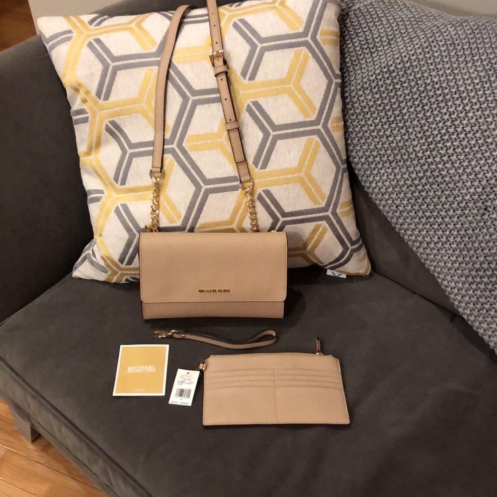 NWT Michael Kors Jet Set Crossbody